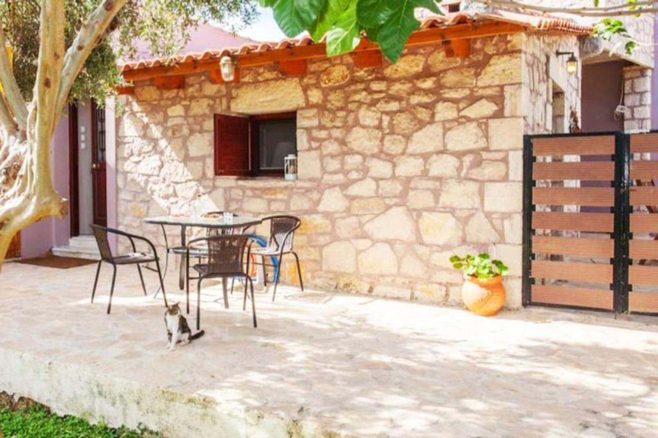 Olive Tree Farm 200M From The Beach 에피스코피 외부 사진