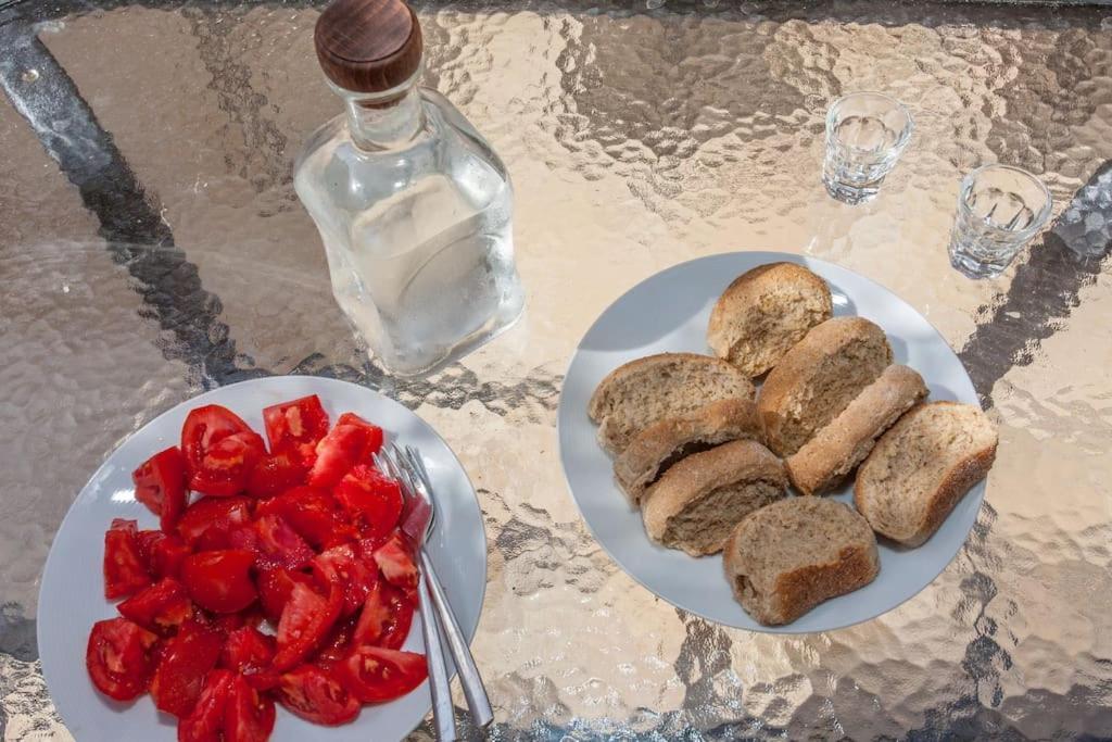 Olive Tree Farm 200M From The Beach 에피스코피 외부 사진